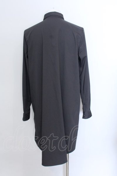 画像3: NO ID. BLACK / イレギュラーヘムラインロングシャツ 2 チャコール O-25-02-20-017-NO-sh-YM-ZT093 (3)