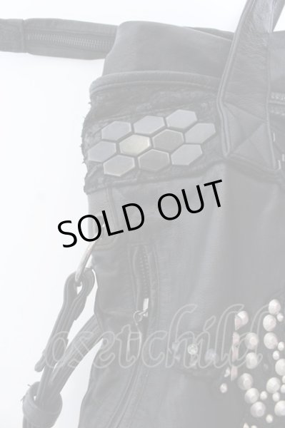 画像3: KMRii / SERPENT CROSS TOTE　レザーバッグ  ブラック O-25-02-28-111-KM-ba-YM-ZT0525D (3)