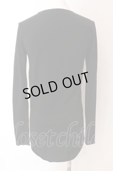 画像3: NO ID. BLACK / コットンロングUネックカットソー  ブラック O-25-03-09-006-NO-to-YM-ZT379 (3)