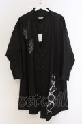 NO ID. BLACK / BIGロングプリントシャツ ONE ブラック O-25-03-13-060-NO-sh-YM-ZT335