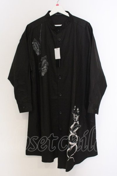 画像1: NO ID. BLACK / BIGロングプリントシャツ ONE ブラック O-25-03-13-060-NO-sh-YM-ZT335