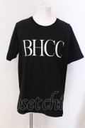 BLACK HONEY CHILI COOKIE / B.H.C.C 2020 Big Logo Tシャツ 2 ブラック O-25-03-20-003-BL-ts-YM-ZT338