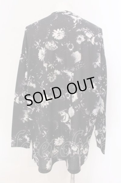 画像2: NO ID. BLACK / フラワー総柄BIGロンTカットソー ONE ブラック O-25-03-20-010-NO-to-YM-ZT011 (2)