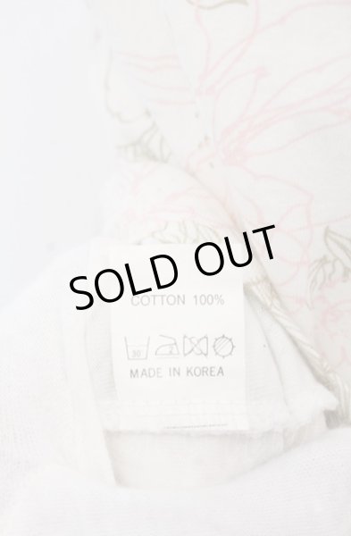 画像4: BUFFALO BOBS / ボタニカル総柄VネックTシャツ 1 ホワイトｘピンク O-25-04-04-047-BU-ts-YM-ZT245 (4)