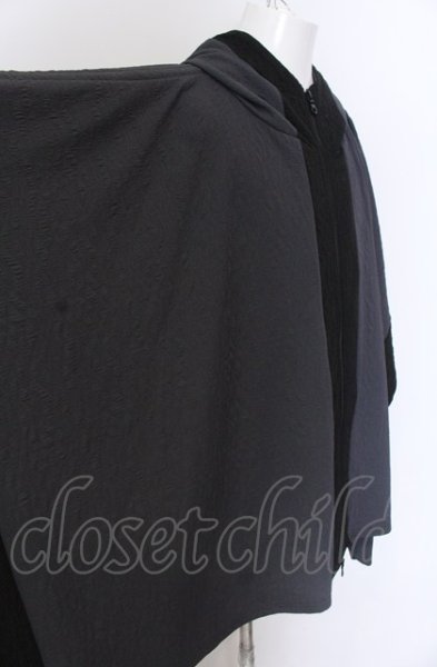 画像2: NO ID. BLACK / ドローストリングスフーデッドポンチョ ONE グレー O-25-04-04-007-NO-ja-YM-ZT246 (2)