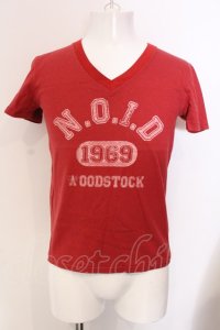 NO ID. / WOODSTOCK Tシャツ 1 レッド O-25-04-06-038-NO-ts-YM-ZT267