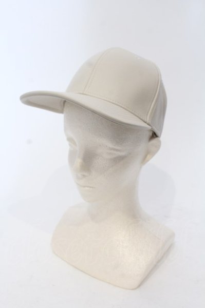 画像1: NO ID. / シンセティックレザーBB-CAP キャップ ONE アイボリー O-25-04-06-072-NO-0-YM-ZT134 (1)