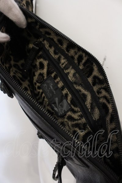 画像4: Roen / Dakotaコラボ　カウハイドショルダーバッグ  ブラック O-25-05-25-052-Ro-ba-YM-ZT286 (4)