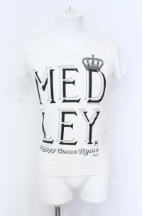 en / HAPPY COME HOME Tシャツ  ホワイト O-25-05-31-026-EN-ts-YM-ZT0603A