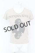 en / perspective Tシャツ  ベージュ O-25-05-31-032-EN-ts-YM-ZT334