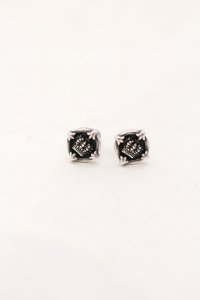 Justin Davis / CROWN STUD ピアス  シルバー O-25-07-08-009-Ju-ac-YM-OS