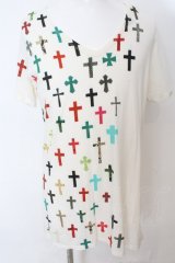 gunda / CROSS Tシャツ  アイボリー O-25-09-04-017-gu-ts-YM-OS