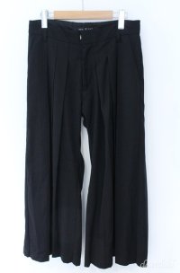 NO ID. BLACK / プリーツワイドパンツ 1 ブラック O-25-09-08-029-NO-pa-YM-ZT329