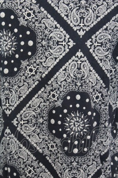 画像2: NO ID. / バンダナ総柄BIG Tシャツ 1 ブラック O-25-09-16-046-NO-ts-YM-OS