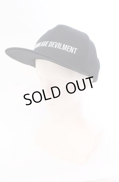 画像1: Moonage Devilment / ロゴフラットバイザーキャップ F ブラック O-25-11-06-036-Mo-za-YM-OS (1)