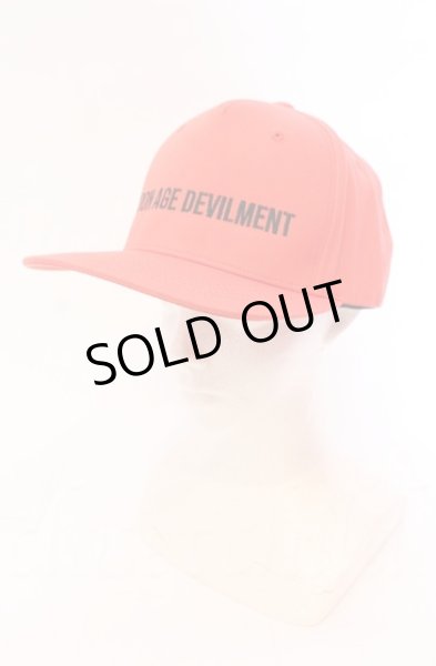 画像1: Moonage Devilment / ロゴフラットバイザーキャップ F レッド O-25-11-06-037-Mo-za-YM-OS (1)