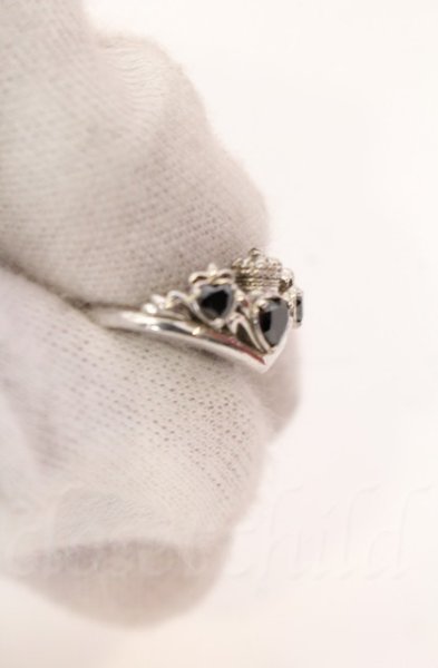 画像3: Justin Davis / PRINCESS HEART リング 9号 シルバーｘオニキス O-25-11-06-015-Ju-ac-YM-OS (3)