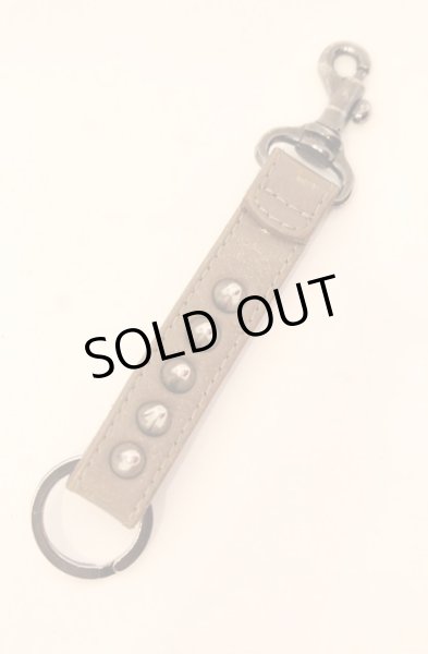 画像1: Moonage Devilment / スタッズキーリング  ダークベージュ O-25-12-20-035-Mo-0-YM-ZT1225M (1)