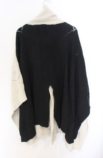 画像3: NO ID. BLACK / ボリュームネックニットZIPポンチョ ONE ホワイトｘブラック O-26-01-03-002-NO-ja-YM-ZT0104S (3)