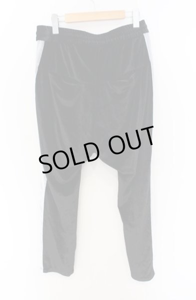 画像3: NO ID. / ベロアジャージートラックサルエルスキニーロングパンツ 3 ブラックｘブルーホワイト O-26-01-03-022-NO-pa-YM-ZT235 (3)