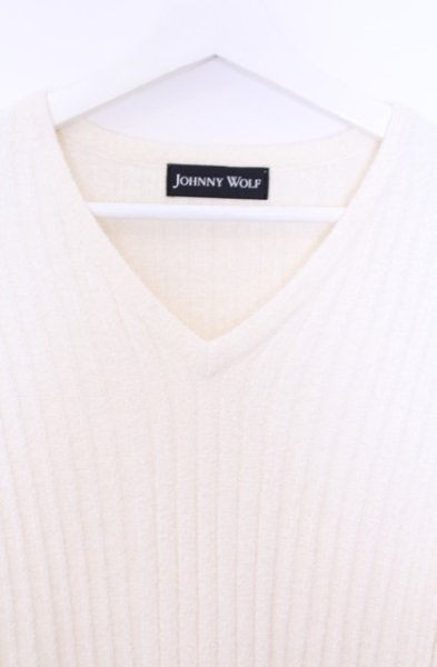 画像2: JOHNNY WOLF / 【シェニールVネック】ワイドリブ編みVネックニットソー 2-3 ホワイト O-26-02-06-029-JO-to-YM-OS (2)