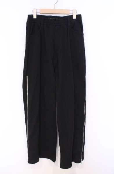 画像1: NO ID. BLACK / サイドZIPワイドフレアパンツ 2 ブラック O-26-02-06-036-NO-pa-YM-OS (1)