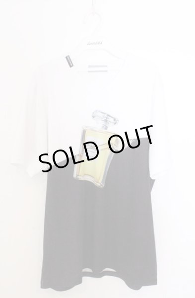 画像1: BUFFALO BOBS / CHOP CHOP(チョップチョップ) Vネック香水プリントTシャツ 3-4 ブラックｘホワイト O-26-02-18-010-BU-ts-YM-ZT375 (1)