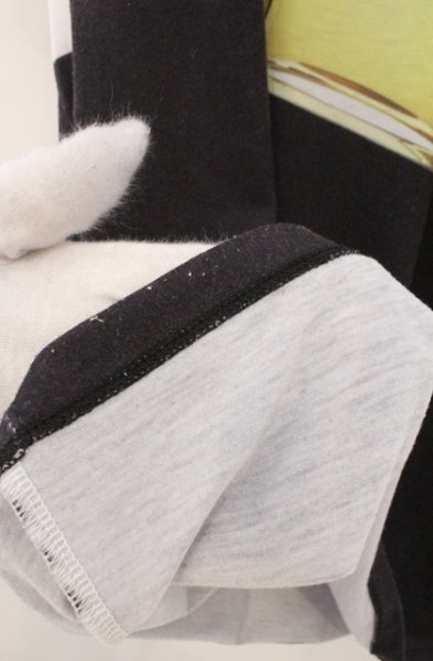 画像2: BUFFALO BOBS / CHOP CHOP(チョップチョップ) Vネック香水プリントTシャツ 3-4 ブラックｘホワイト O-26-02-18-010-BU-ts-YM-OS (2)