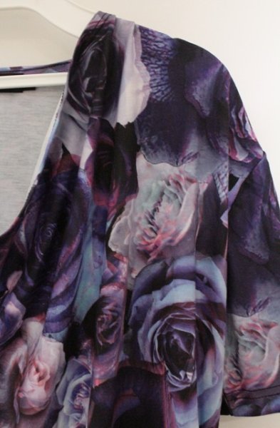 画像2: CIVARIZE / Finder フラワー総柄ドレープロングTシャツ 46 ブルー O-26-02-22-051-CI-ts-YM-OS (2)