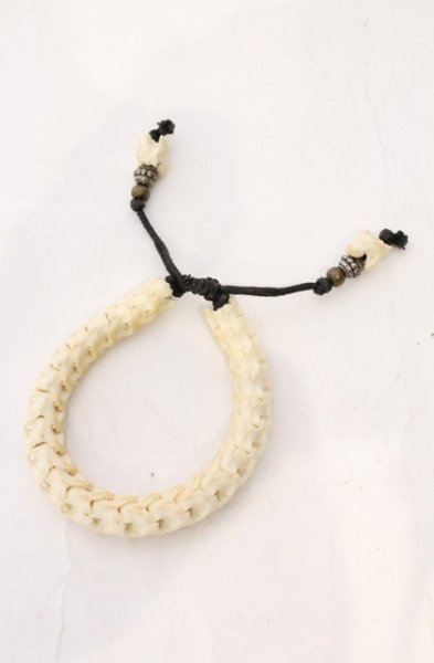 画像1: IFSIXWASNINE / 蛇骨ブレスレット  アイボリー O-26-02-22-068-IF-ac-YM-OS (1)
