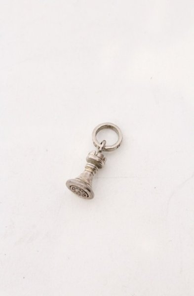 画像1: ROYAL ORDER / ROOK ペンダント  シルバー O-26-02-22-071-RO-ac-YM-OS (1)