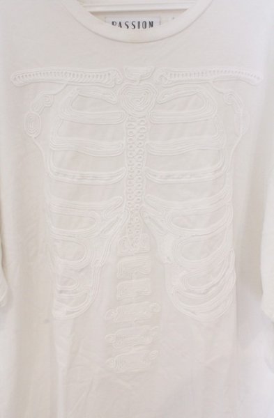 画像2: el conductorH / CORD EMBROIDERED T-SHIRT 'BONES Tシャツ 2 ホワイト O-26-02-23-013-el-to-YM-OS (2)
