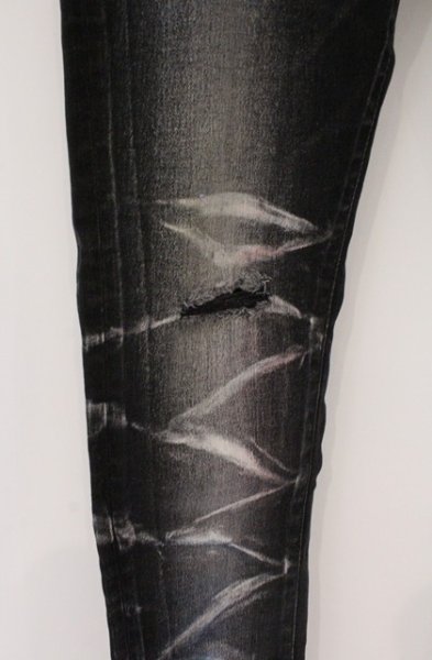 画像2: CIVARIZE / Dazzlingカラー吹き付け加工スキニーデニムパンツ 46 レッド（ブラック） O-26-03-21-039-CI-pa-YM-OS (2)