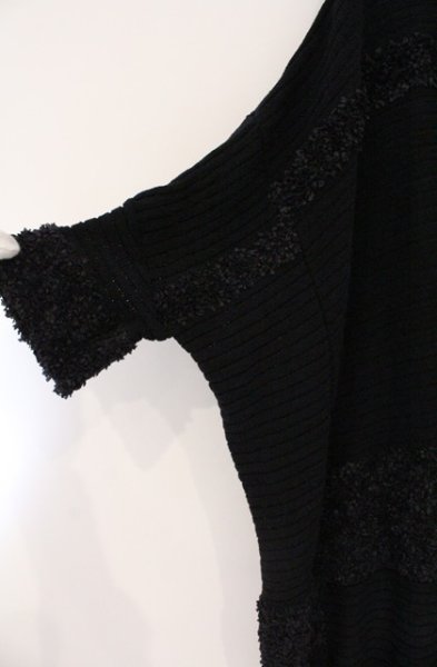 画像3: CIVARIZE / Ciel フリンジドルマンニットポンチョ F ブラック O-26-03-21-020-CI-to-YM-OS (3)