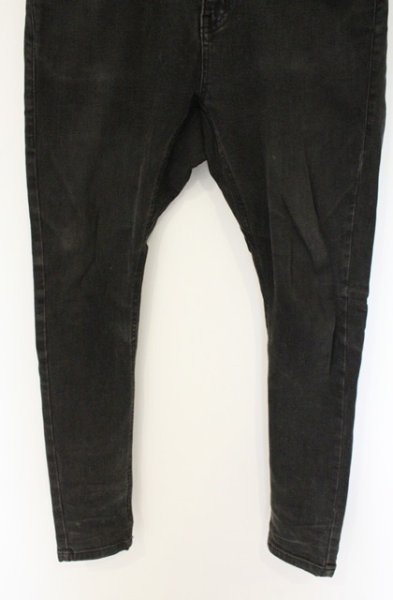 画像4: NO ID. / ユーズドウォッシュストレッチサルエルデニムパンツ 1 ブラック（グレー） O-26-06-25-034-NO-pa-YM-OS (4)