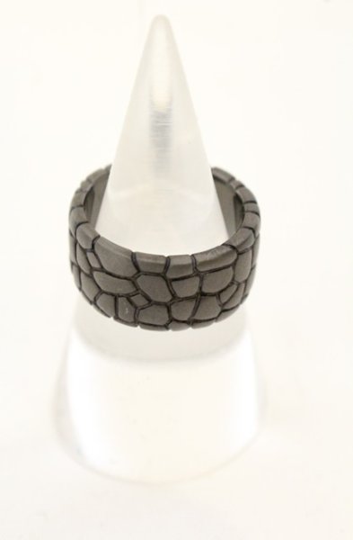 画像1: IVXLCDM / ×wjk croco pattern middle ring リング 17号 ブラック O-26-06-25-037-IV-ac-YM-OS (1)