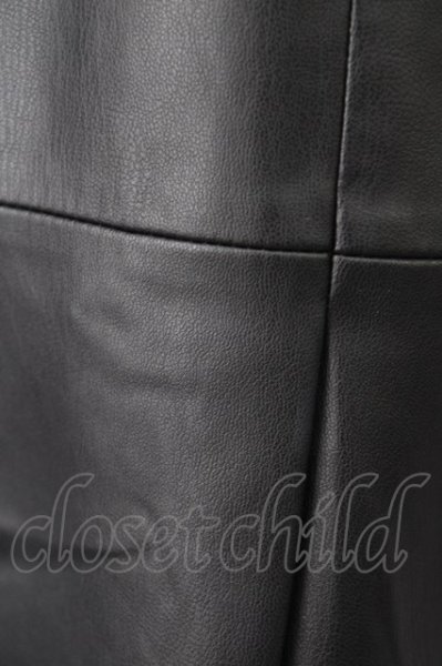 画像7: ZARA / PUピークドラペルミディブレザージャケット EU M ブラック T-23-12-31-004-ZA-ja-YM-ZT-ML004 (7)