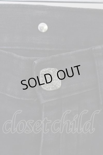 画像4: 青激-SEIGEKI- / ストレッチダメージスキニーパンツ（レザーリペア） 26 ブラック T-24-01-13-033-el-pa-YM-ZT225 (4)