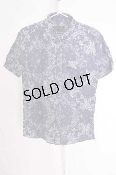画像1: Black by VANQUISH / MURDER LICENSEダブルネームユーズドペイズリー半袖シャツ 48 ネイビー T-24-09-04-007-Bl-sh-YM-ZT013 (1)