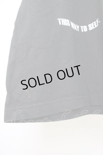 画像6: Deadly Claris / This Way to Self Tシャツ  ブラック T-24-09-11-017-De-ts-YM-ZT073 (6)