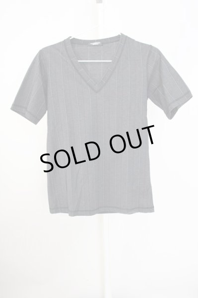 画像1: TORNADO MART / ストライプVネックTシャツ  グレー T-24-09-11-016-TO-ts-YM-ZT073 (1)