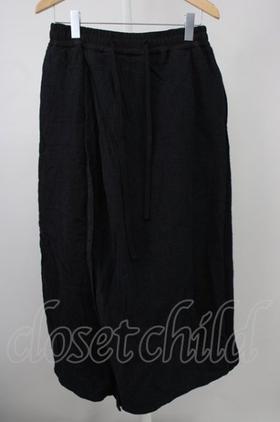 画像1: A.F ARTEFACT / パンツ.LAYERED KNIT WIDE SHORT 2 ブラック T-24-12-07-009-A.-ts-YM-ZT250 (1)