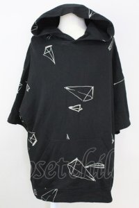 A.F ARTEFACT / PYRA PATTERN PRINT SWEAT HOODIE 半袖パーカー 2 ブラック T-25-08-06-026-A.-to-YM-ZT111