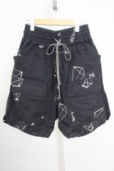 A.F ARTEFACT / PYRA PATTERN PRINT CARGO BASKET ショートパンツ 3 ブラック T-25-08-06-038-A.-pa-YM-ZT109