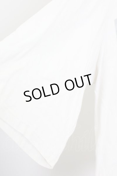 画像4: First Aid to the injured / "THE HIDDEN" GRAPHIC Tシャツ  ライトベージュ T-25-08-06-010-0-ts-YM-ZT106 (4)