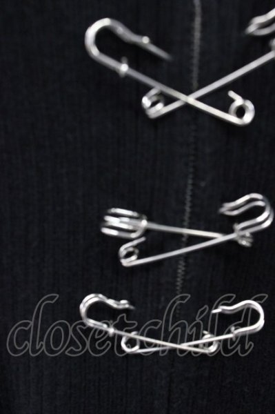 画像3: NOVESSEL / セーフティーピンニットプルオーバー  ブラック T-25-12-01-003-0-to-YM-ZT (3)