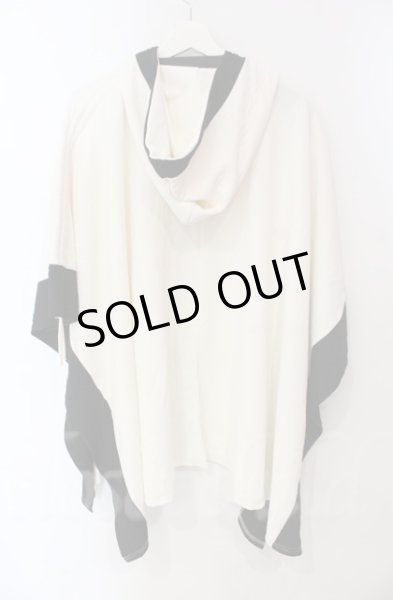 画像4: NO ID. BLACK / ドローストリングスフーデッドポンチョ ONE ホワイトｘブラック T-25-12-11-029-NO-ja-YM-ZT1211M (4)
