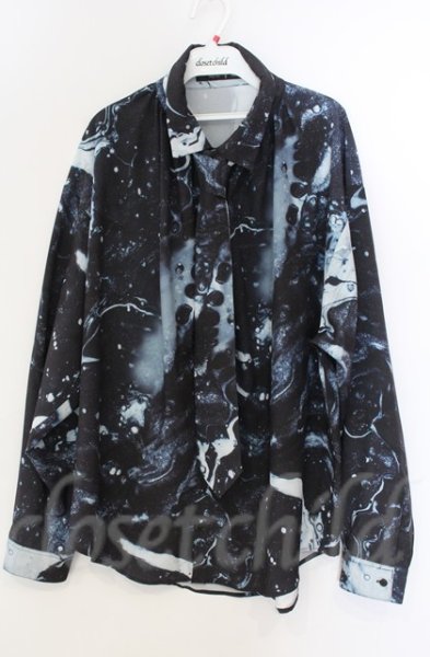 画像1: NO ID. BLACK / ネクタイ付ネックギャザーBIGシャツ ONE ブラック T-25-12-13-013-NO-sh-YM-ZT1213P (1)