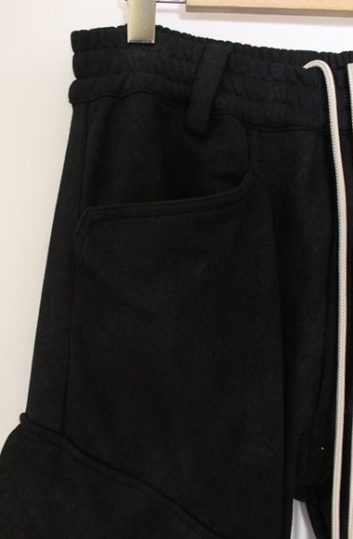 画像2: A.F ARTEFACT / カーゴバギースウェットパンツ  ブラック O-25-12-16-035-A.-pa-YM-ZT1216Q (2)