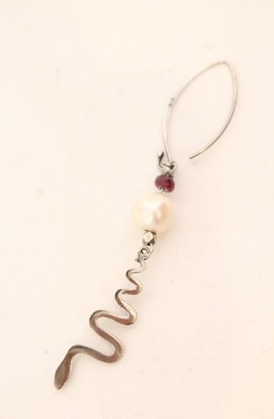 画像3: gunda / JUPITER PI ピアス  シルバーｘホワイト T-25-12-16-044-gu-ac-YM-ZT (3)